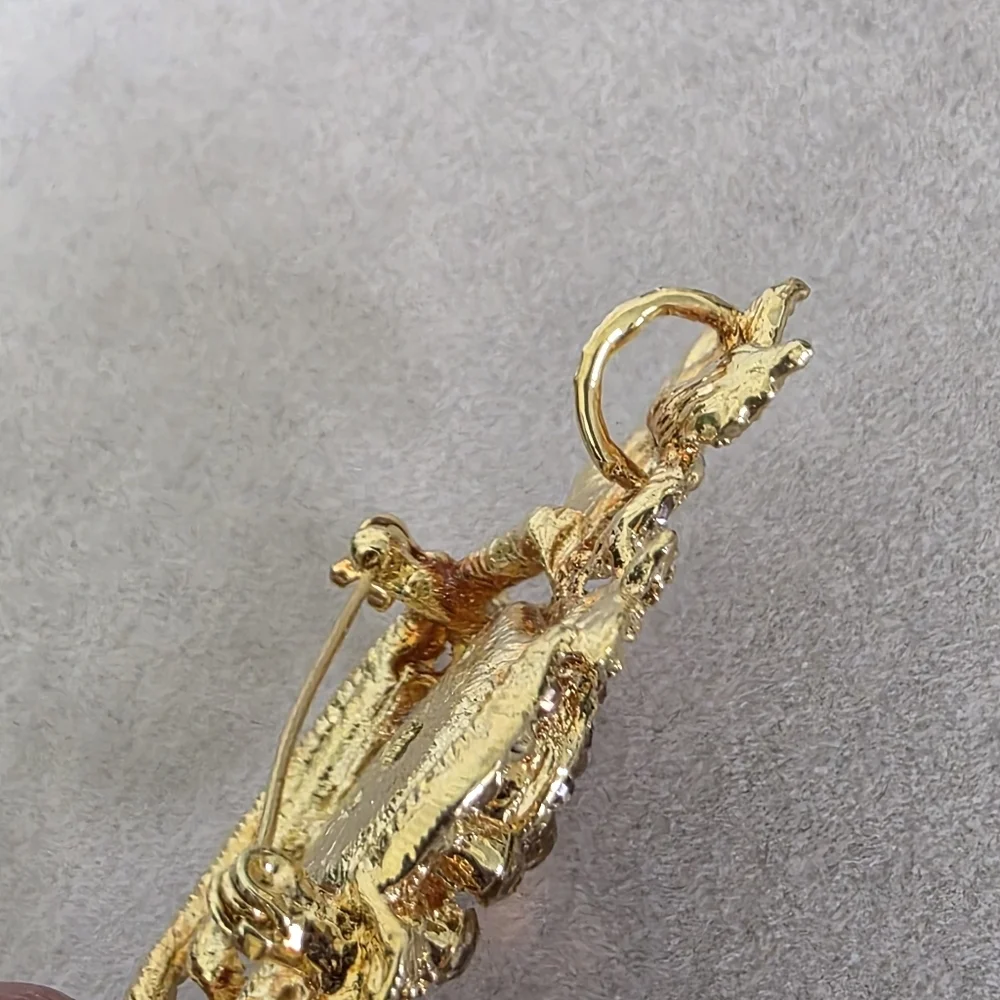 Gold Elegant Brooch Pin / Pendant Topaz Color Rhinestone